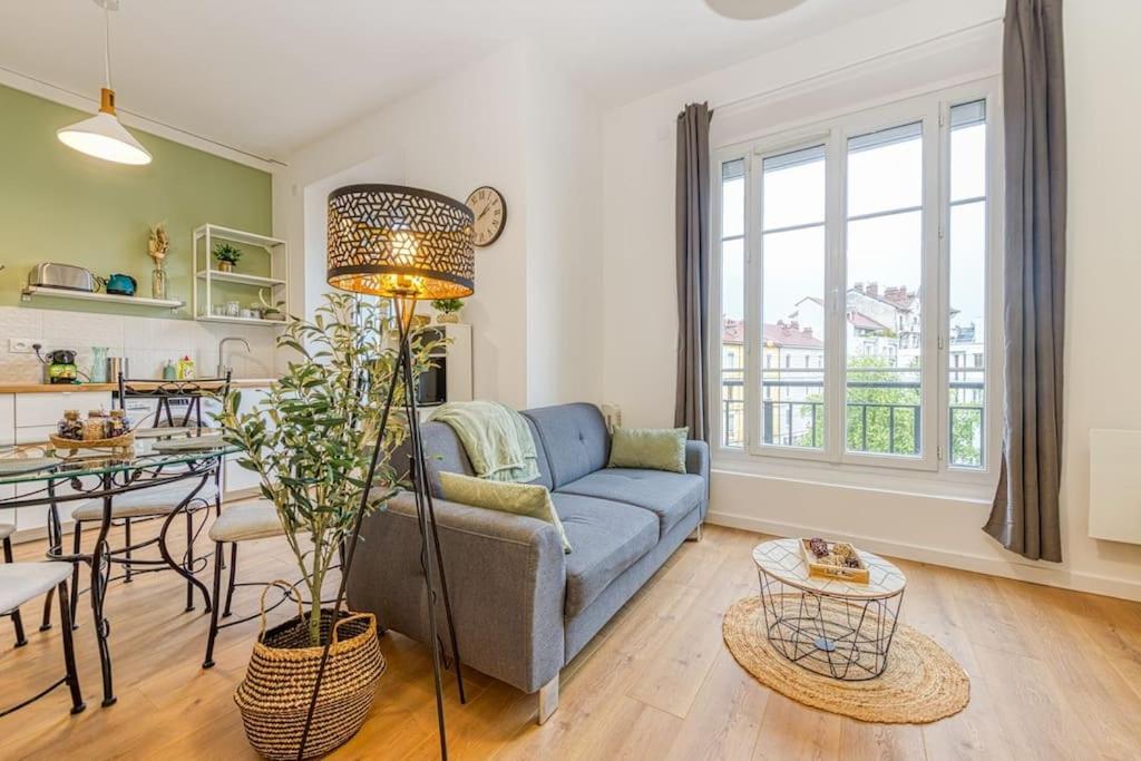 Entre Gare Et Centre-ville: Lit Double, Wifi Apartment *