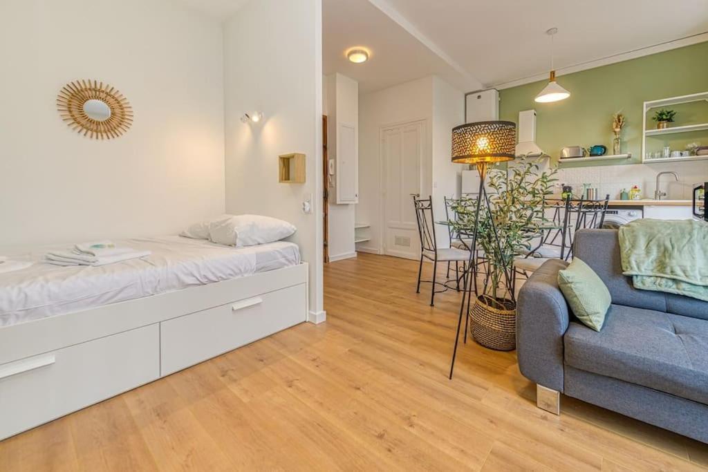 Entre Gare Et Centre-ville: Lit Double, Wifi Apartment *
